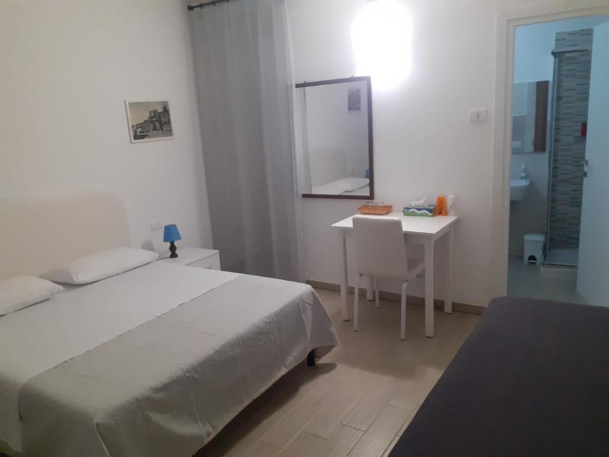 B&B Porta Romana Amelia Eksteriør bilde